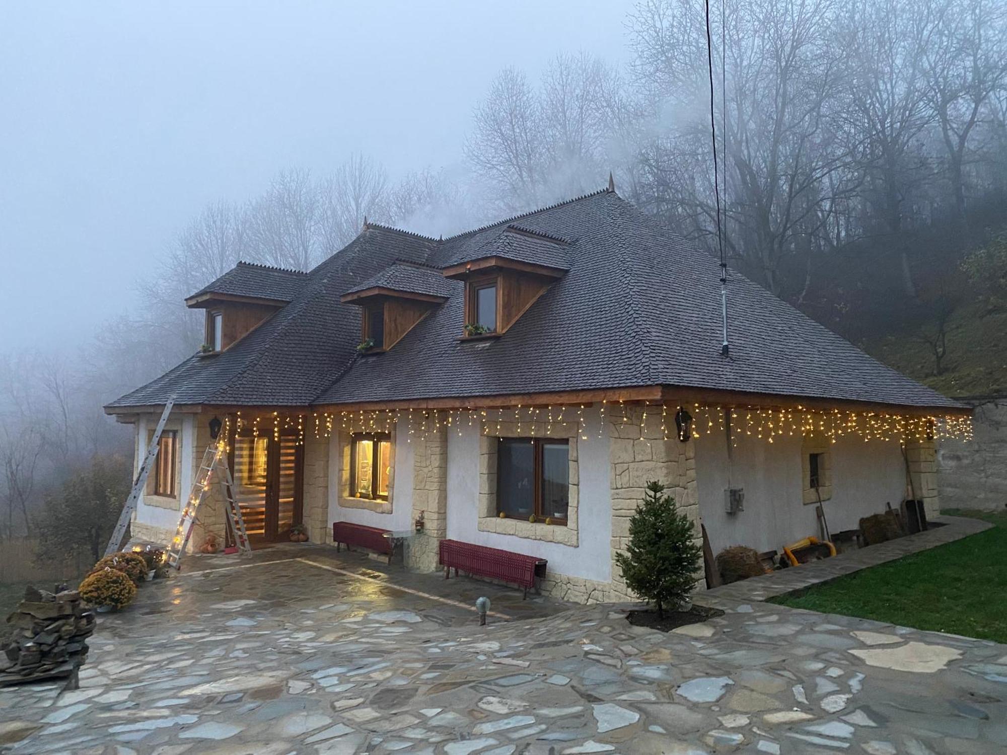Casa Cu Sindrila Villa Valenii de Munte Bagian luar foto
