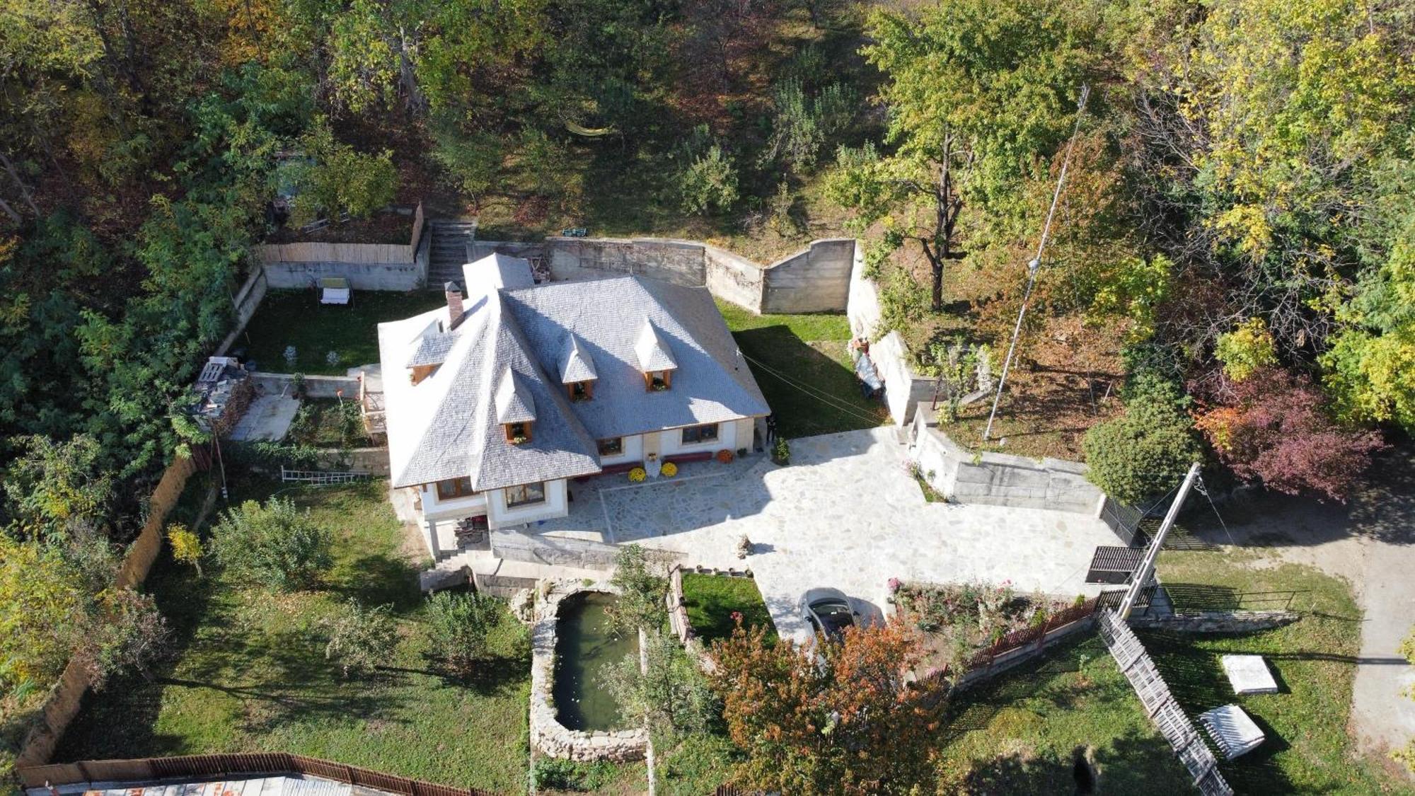 Casa Cu Sindrila Villa Valenii de Munte Bagian luar foto