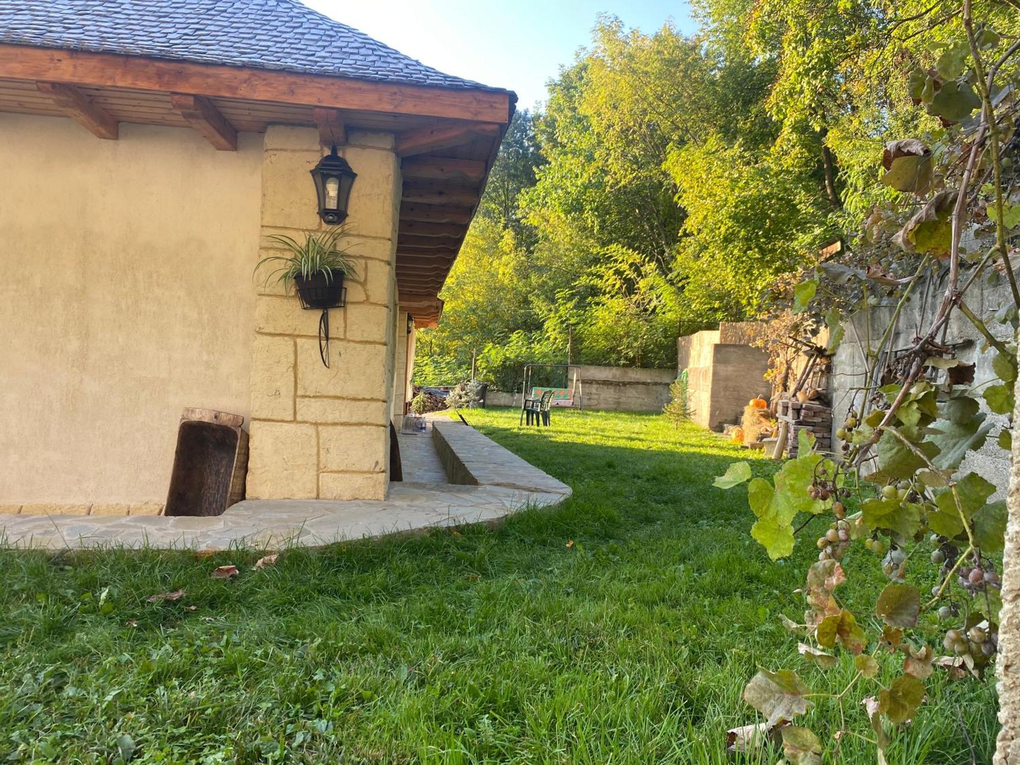 Casa Cu Sindrila Villa Valenii de Munte Bagian luar foto