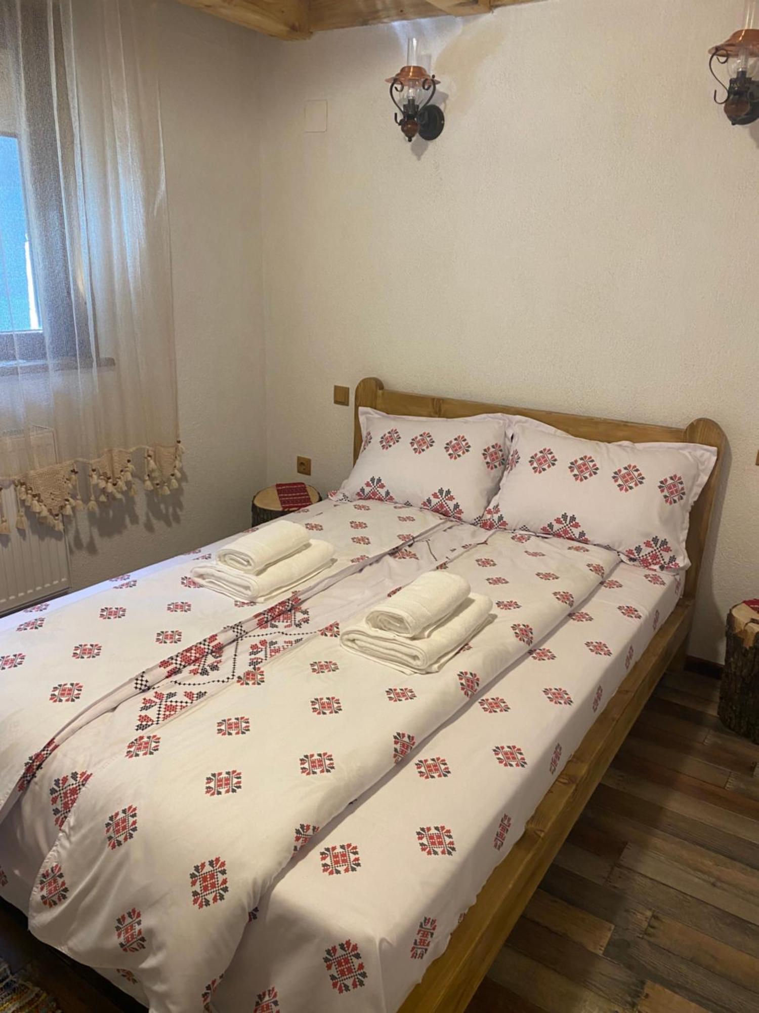 Casa Cu Sindrila Villa Valenii de Munte Bagian luar foto