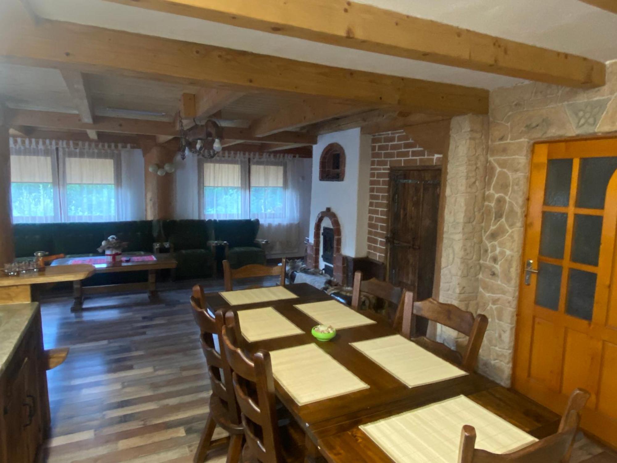 Casa Cu Sindrila Villa Valenii de Munte Bagian luar foto