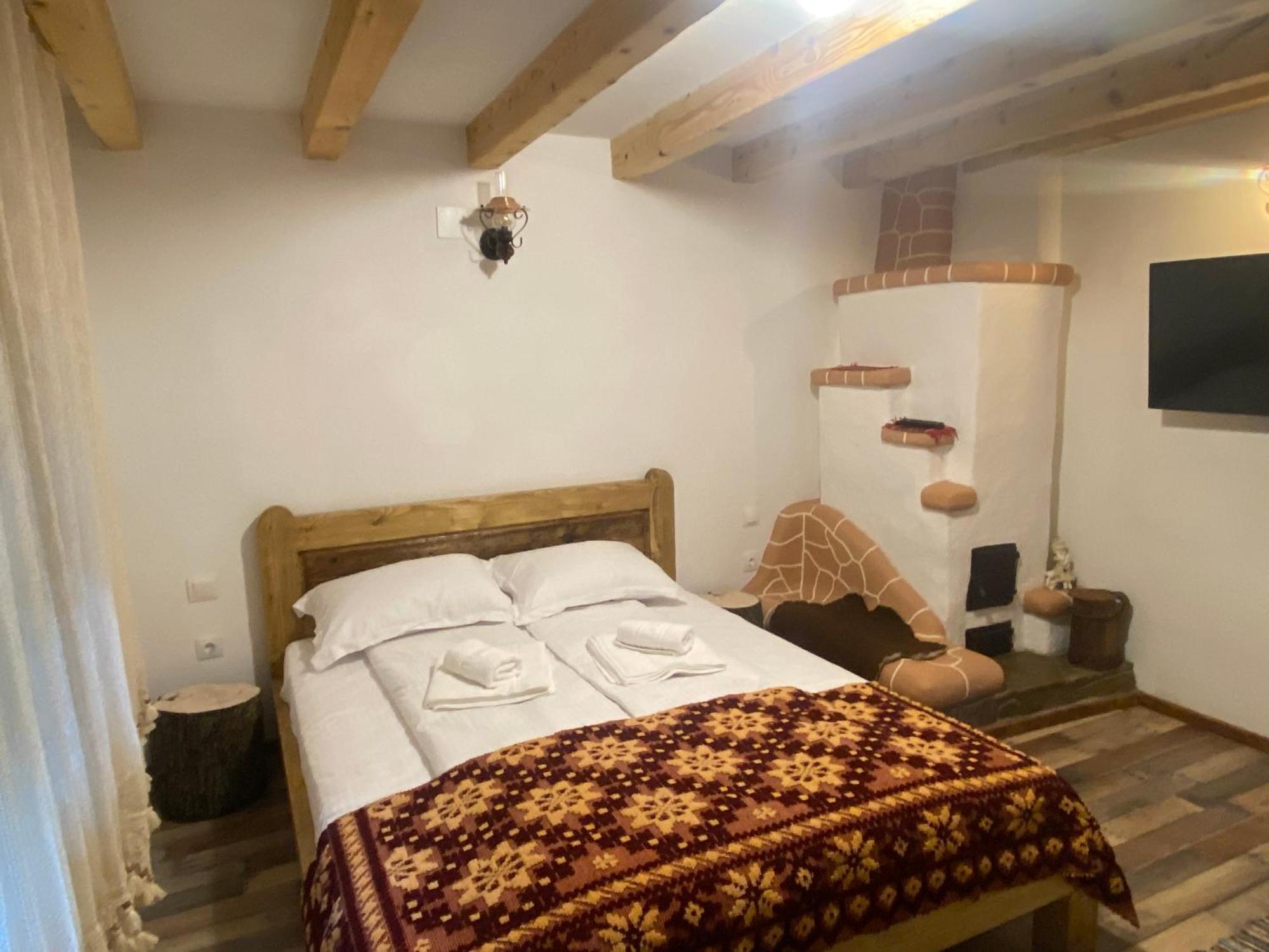 Casa Cu Sindrila Villa Valenii de Munte Bagian luar foto