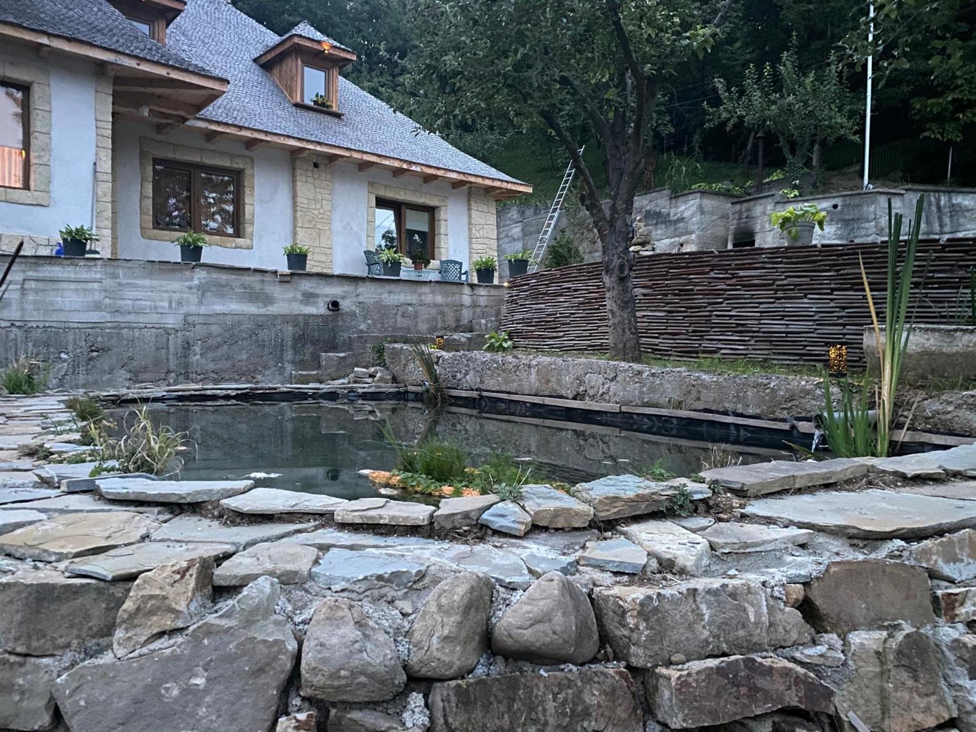 Casa Cu Sindrila Villa Valenii de Munte Bagian luar foto