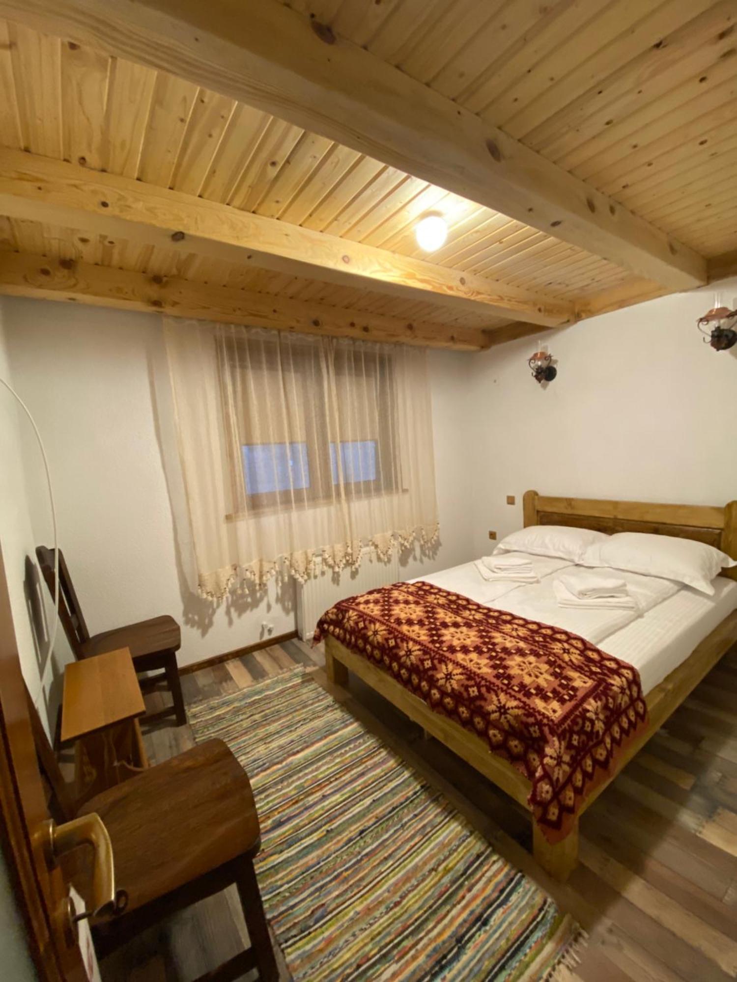 Casa Cu Sindrila Villa Valenii de Munte Bagian luar foto